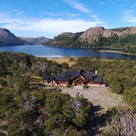 Laguna Larga Lodge Lago Futalaufquen Exteriör bild