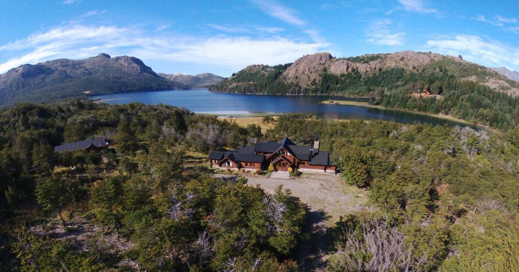 Laguna Larga Lodge Lago Futalaufquen Exteriör bild